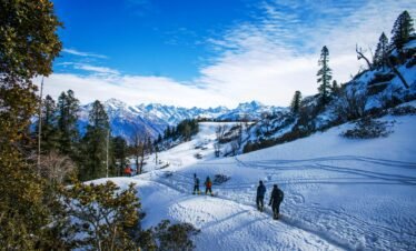 Kedarkantha Trek – 5 Days & 4 Nights